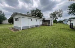 2121 Kruse Dr, Marion, KS 66861