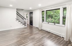 9 Colonial Rd, Sutton, MA 01590