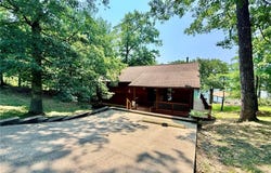2026 Oak Way, Perryville, MO 63775