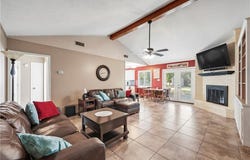 3902 Oak Bluff Circle, Bryan, TX 77802