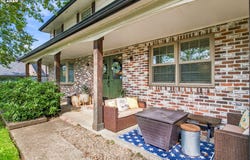 827 NANTUCKET Ave, Eugene, OR 97404