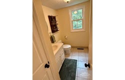 642 Dove Circle, BLUEFIELD, VA 24605