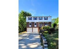 603 Meade Dr, Coraopolis, PA 15108