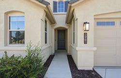 1261 Azalea DR, HOLLISTER, CA 95023