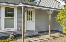 12 Middlesex Road, Topsham, ME 04086
