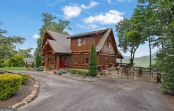 495 Overlook Drive, Blue Ridge, GA 30513