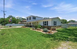 206 E North Street, Aubrey, TX 76227