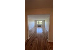 290 Collins Avenue, Fleetwood, NY 10552
