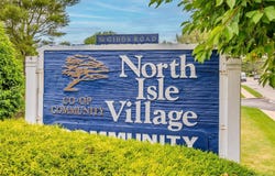 42 Pointe Circle S, Coram, NY 11727