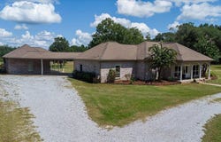 256 Old Creek, Picayune, MS 39466