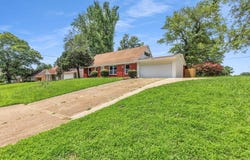 1992 DANBERRY Ave, Memphis, TN 38116