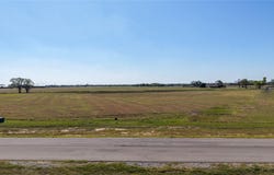 Woodbridge Boulevard, Bowie, TX 76230