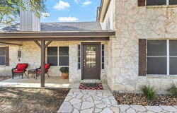 8013 DEVONSHIRE DR, Spring Branch, TX 78070