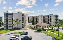 2 Dondanville Rd, St Augustine, FL 32080