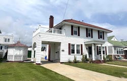 205 Palermo Ave, Egg Harbor Township, NJ 08234-2929