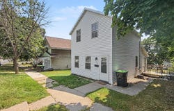 213 W Brown Street, Iron Mountain, MI 49801