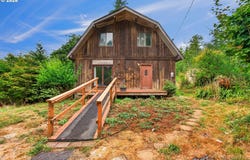 29374 FERNCREST Dr, Rainier, OR 97048