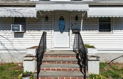 236 Maple Place, Mineola, NY 11501