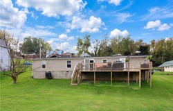 832 Fellsburg Rd, Rostraver, PA 15012