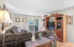 2536 White Oak Place, Escondido, CA 92027