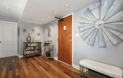 253 E Delaware Place, Chicago, IL 60611
