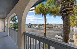 903 Ave A, Carrabelle, FL 32322
