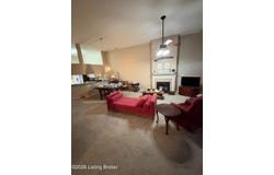 7604 Buffalo Trace Dr, Louisville, KY 40214