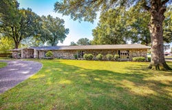 204 Cherry Street, England, AR 72046