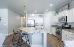 4513 S Dazzle Ave, Meridian, ID 83642