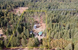306 White Oak Drive, Cave Junction, OR 97523