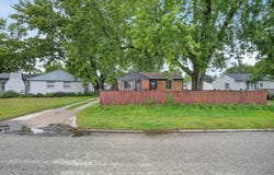 1670 Sager Avenue, Waterloo, IA 50701