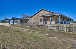 1733 County Road 376, Shiner, TX 77984