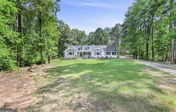 20 Turkey Point Drive, Lagrange, GA 30240