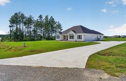 51 Raymond Drive, Broxton, GA 31519
