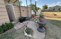 1001 N Mckinley Avenue, Rotan, TX 79546