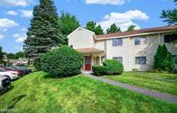 204 Victory Way, Halfmoon, NY 12065