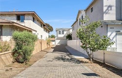 1810 Pomona, Costa Mesa, CA 92627