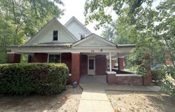 220 E Benton St., Carrollton, MO 64633