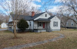 108 Parkway Dr, Danville, VA 24541