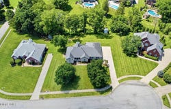 242 Kingswood Ct, Taylorsville, KY 40071
