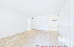 2207 N 7th Street, Garden City, KS 67846