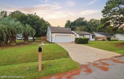 5420 E Diamondhead Drive, Diamondhead, MS 39525