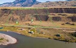 218 E River Road, Emigrant, MT 59027