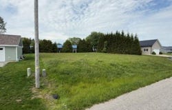 W Maple Drive, Peru, IN 46970