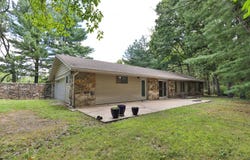 9079 E Division Street, Strafford, MO 65757