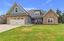 95 Lee Road 2208, Salem, AL 36874