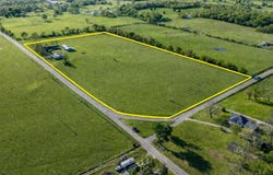 225 State Highway H, Greenfield, MO 65661