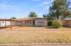 1211 E Lons Street, Brownfield, TX 79316