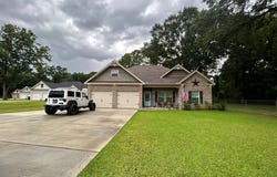 1052 Trawick, Dothan, AL 36305