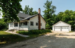 187 S Main St, Dousman, WI 53118